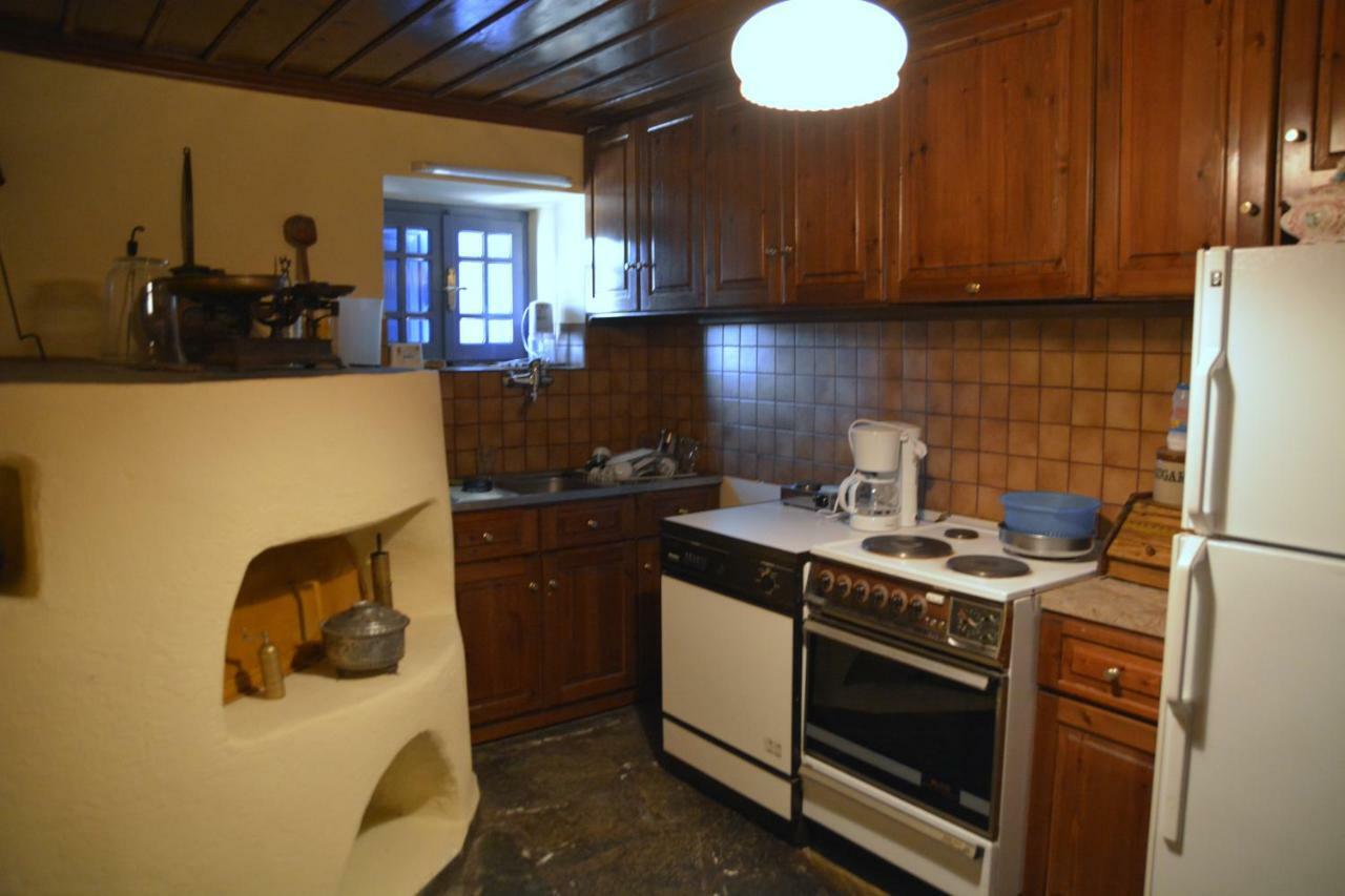 Petroto House Pension Fragkades Buitenkant foto